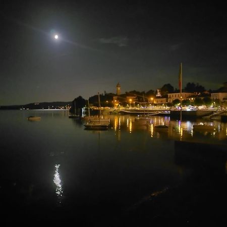 Appartamento Casa Del Lago Maggiore Lesa Esterno foto